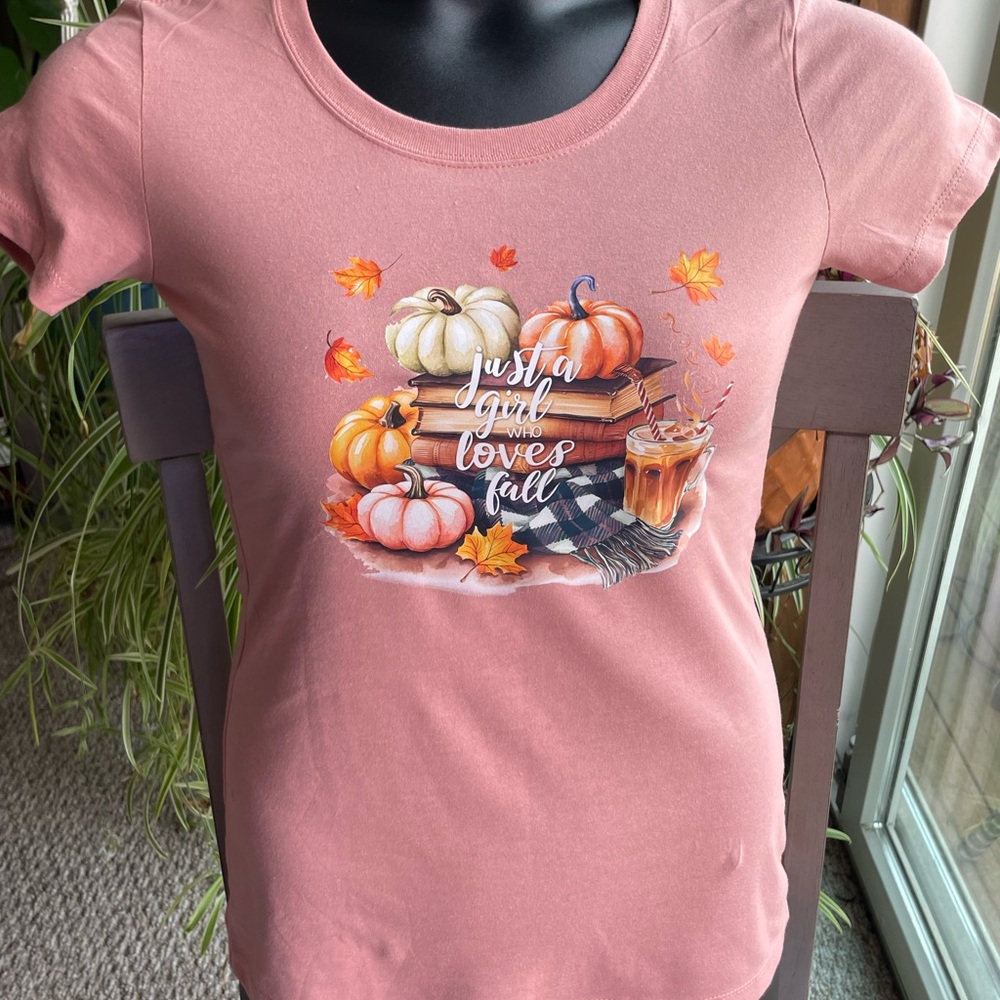 Just a girl who loves Fall Women's T-shirt Small